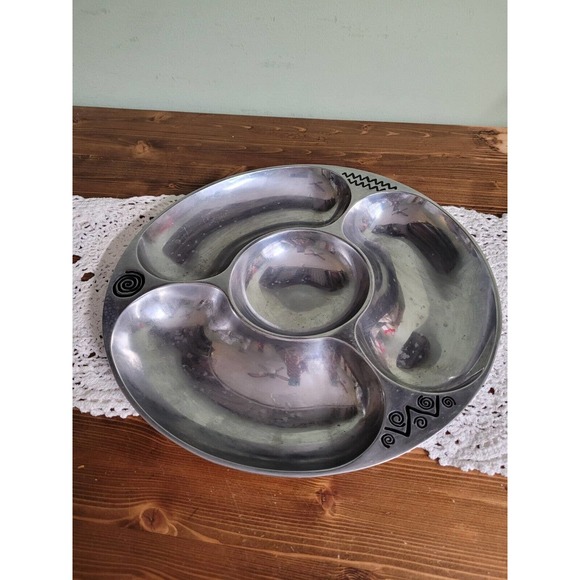 Wilton Accents Wilton Armetale Reggae Round Chip And Dip Server